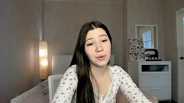 Snapshot of bina_mima chatting on 04.24.26 bina mima online show from 04.24.26