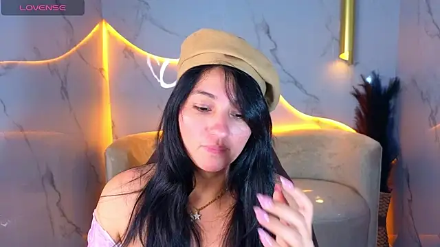 Snapshot of Alisson_tx_ chatting on 05.29.26 Alisson tx online show from 05.29.26