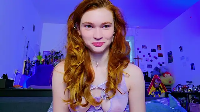 Snapshot of Annaroxann chatting on 06.19.26 Annaroxann online show from 06.19.26