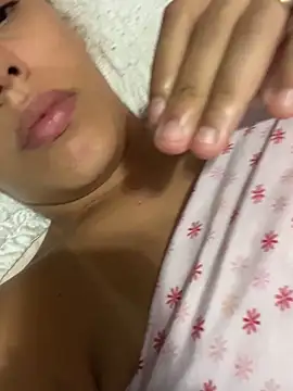 Snapshot of nandinharuivinha22 chatting on 04.15.26 nandinharuivinha22 online show from 04.15.26