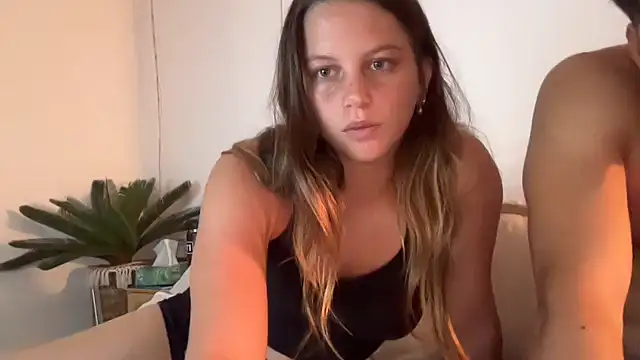 Snapshot of KamillaBecker chatting on 04.16.26 KamillaBecker online show from 04.16.26