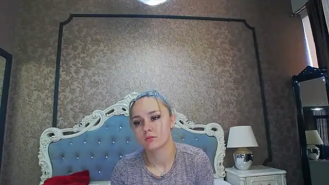 Snapshot of Ivy_Quin chatting on 06.06.26 Ivy Quin online show from 06.06.26