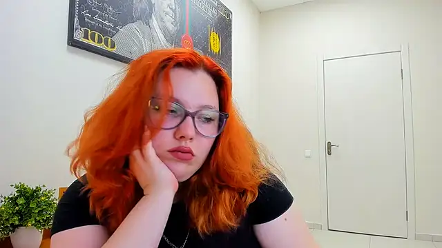 Snapshot of Aillia-Rous chatting on 06.22.26 Aillia-Rous online show from 06.22.26
