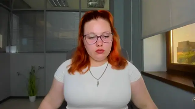 Snapshot of Aillia-Rous chatting on 06.26.26 Aillia-Rous online show from 06.26.26