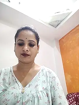Snapshot of Bebo_QueeN chatting on 04.28.26 Bebo QueeN online show from 04.28.26