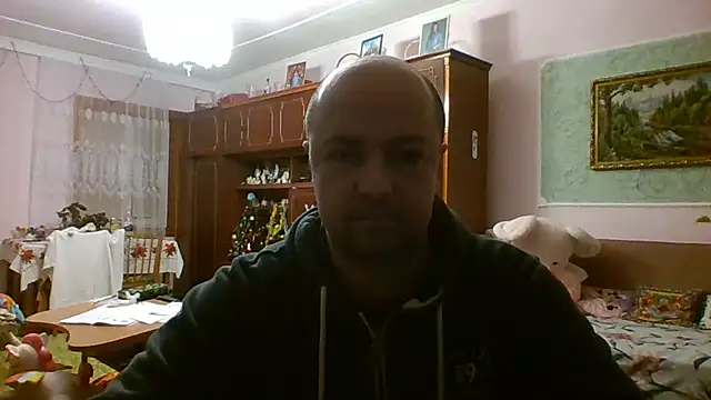 Luceriusbigass online show from 12.04.25