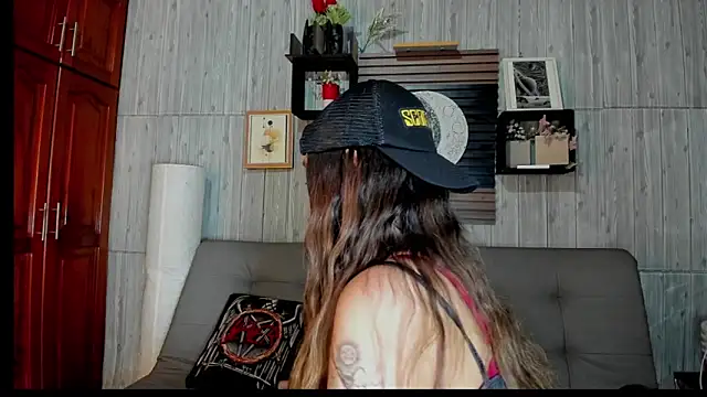 Snapshot of Alucarda666 chatting on 07.01.26 Alucarda666 online show from 07.01.26