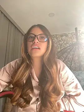 Ambar Zaf online show from 05.28.26