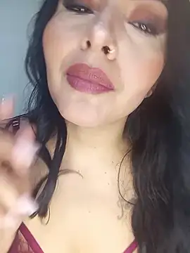 Snapshot of Antonella-corruso chatting on 05.08.26 Antonella-corruso online show from 05.08.26
