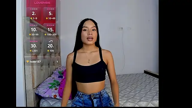 Snapshot of pocahontasbaby_ chatting on 04.10.26 pocahontasbaby online show from 04.10.26