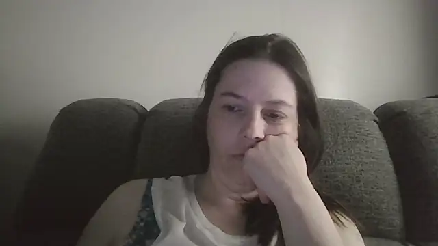 lily1982 online show from 04.26.26