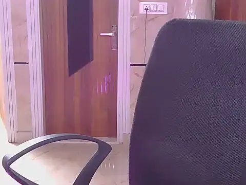 Snapshot of Bold-Ankita chatting on 06.11.26 Bold-Ankita online show from 06.11.26