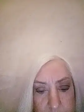 Snapshot of Julia20X chatting on 04.09.26 Julia20X online show from 04.09.26