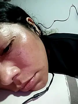 gatita2303 online show from 04.17.26