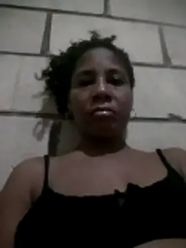 Snapshot of Lili-Sex chatting on 05.13.26 Lili-Sex online show from 05.13.26