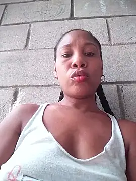 Snapshot of Lili-Sex chatting on 05.22.26 Lili-Sex online show from 05.22.26