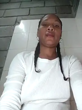 Snapshot of Lili-Sex chatting on 05.23.26 Lili-Sex online show from 05.23.26