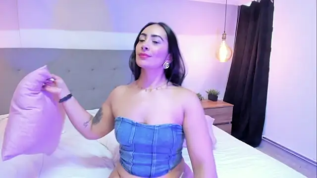 AmaraValenti online show from 04.16.26