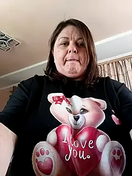 Snapshot of Dear_Natalia chatting on 04.11.26 Dear Natalia online show from 04.11.26