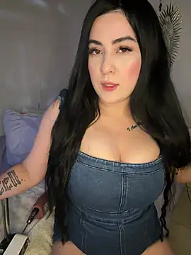 Snapshot of fer_latina26 chatting on 04.30.26 fer latina26 online show from 04.30.26