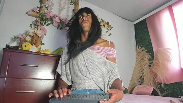 Snapshot of Lexyy_lux chatting on 04.15.26 Lexyy lux online show from 04.15.26