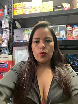 MIA ROSSEEE online show from 06.06.26