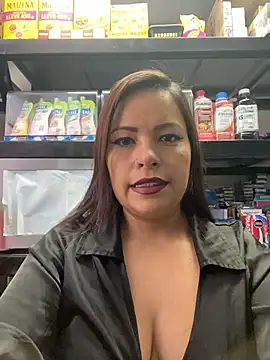 MIA ROSSEEE online show from 06.13.26