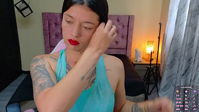 Snapshot of Lucia_evans21 chatting on 04.27.26 Lucia evans21 online show from 04.27.26