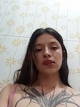 Snapshot of Lucia_evans21 chatting on 05.15.26 Lucia evans21 online show from 05.15.26