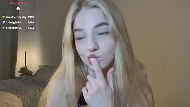 Snapshot of _Magic_smile chatting on 04.11.26 Magic smile online show from 04.11.26