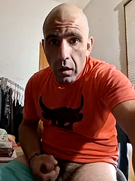 Snapshot of fitguy4u chatting on 05.26.26 fitguy4u online show from 05.26.26