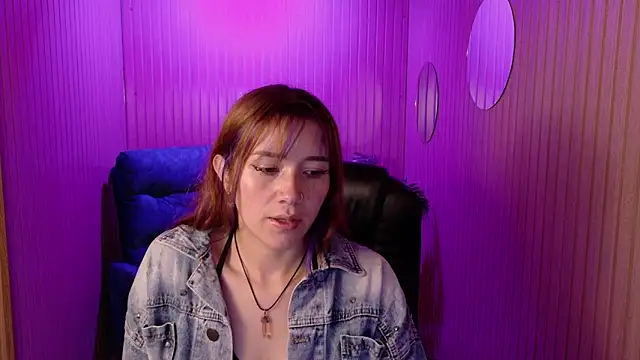Snapshot of Emily_Cherry_ chatting on 05.02.26 Emily Cherry online show from 05.02.26
