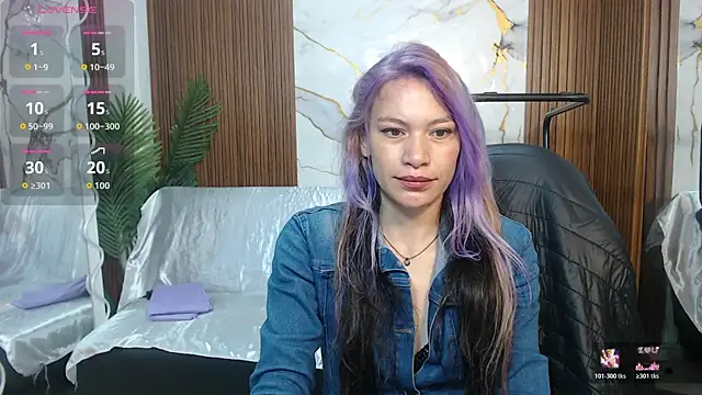 Snapshot of alonddra_tay chatting on 07.04.26 alonddra tay online show from 07.04.26