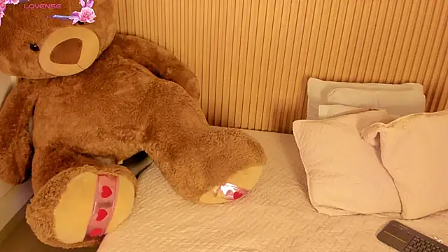 SamanthaBloom online show from 04.11.26