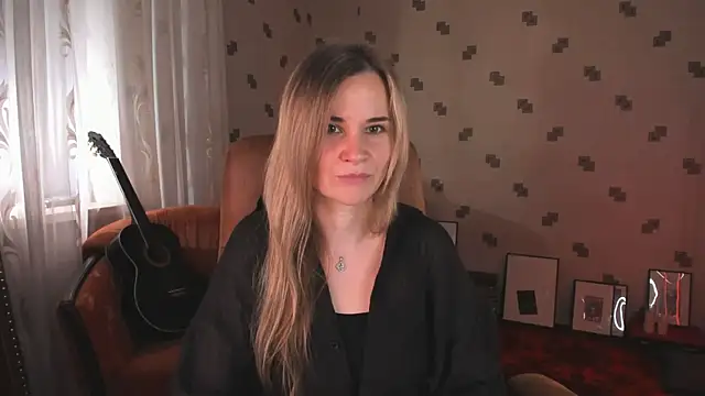 MiaSparkes online show from 06.26.26
