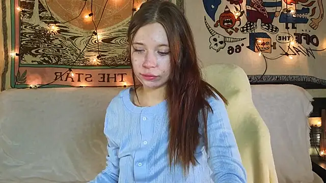 BlueberryMilMil online show from 04.17.26