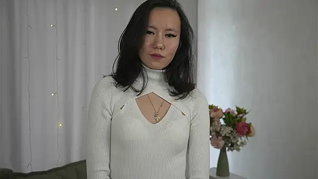 Snapshot of RemaTilly chatting on 04.15.26 RemaTilly online show from 04.15.26