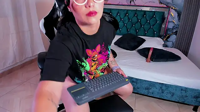 alisha desire online show from 04.14.26