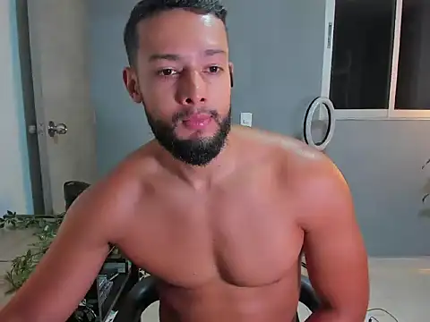 Snapshot of Juan_Calix chatting on 04.12.26 Juan Calix online show from 04.12.26