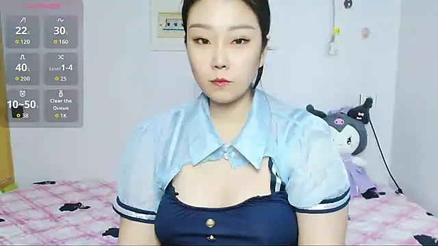 Snapshot of sallyying chatting on 05.10.26 sallyying online show from 05.10.26