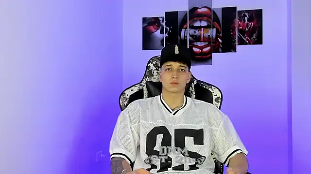 Snapshot of eithan_boy_ chatting on 07.03.26 eithan boy online show from 07.03.26