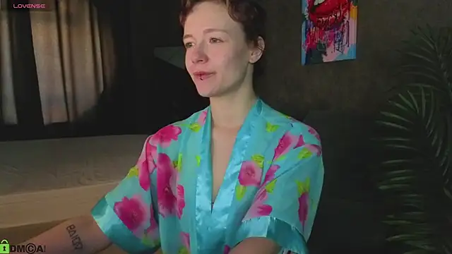 Snapshot of Ricki_Bloom chatting on 06.17.26 Ricki Bloom online show from 06.17.26