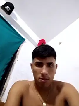 HotAxelBadboy1 online show from 04.30.26