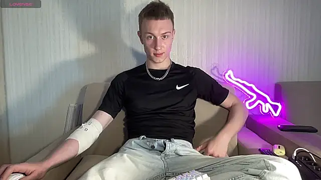 Travis Gracile online show from 06.13.26