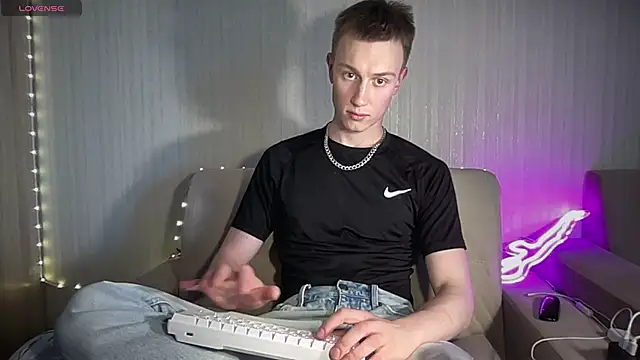 Travis Gracile online show from 06.20.26