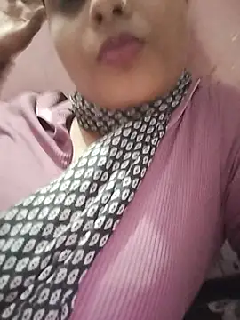 Snapshot of Cute_Kammna chatting on 07.24.26 Cute Kammna online show from 07.24.26