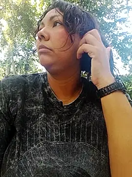 Izel  online show from 04.14.26