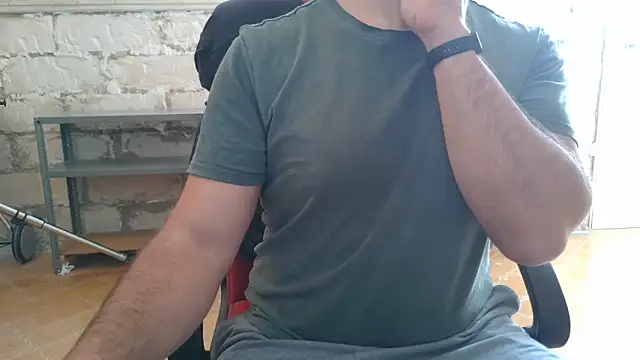 Snapshot of brunosso85ita chatting on 04.18.26 brunosso85ita online show from 04.18.26