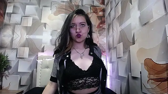 star  pink online show from 04.11.26