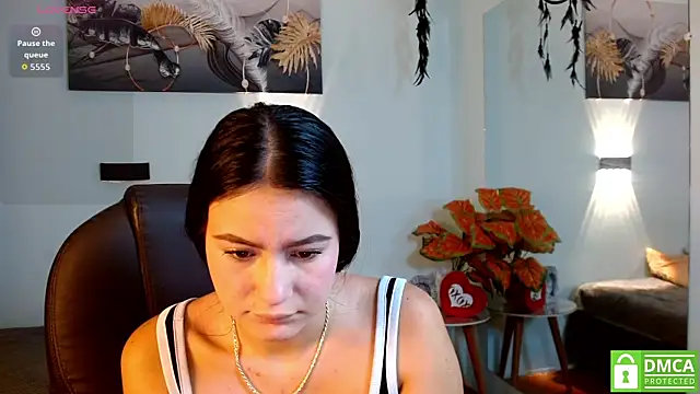 Snapshot of rosaleia_ chatting on 07.17.26 rosaleia online show from 07.17.26